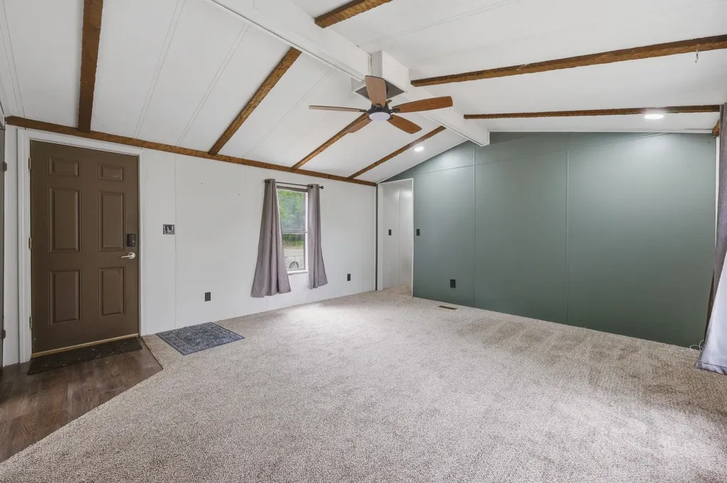 5036 S Broadview Court Wichita KS 67210