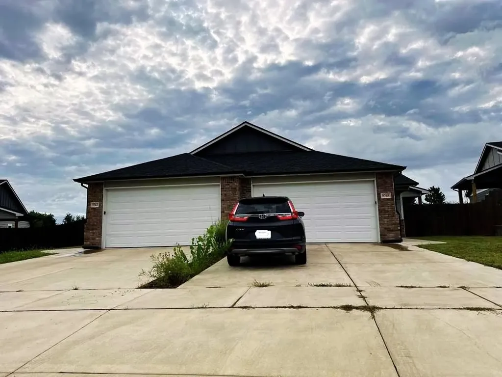 5765 E Bristol Wichita KS 67220