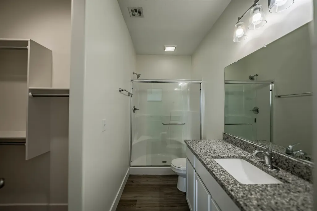 5765 E Bristol Wichita KS 67220