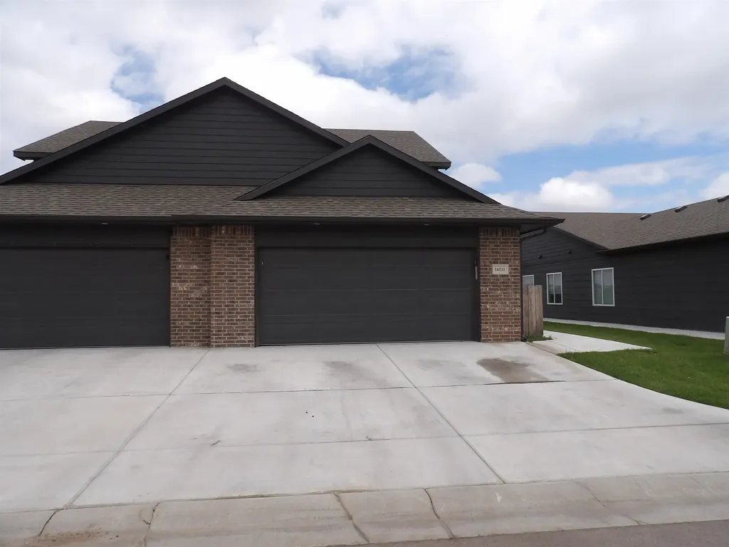16211 W Ike Court Goddard KS 67052