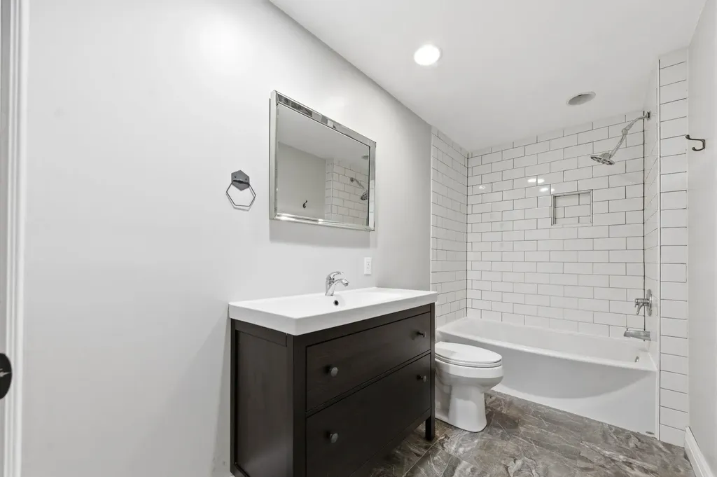 2602 E Kite Wichita KS 67219