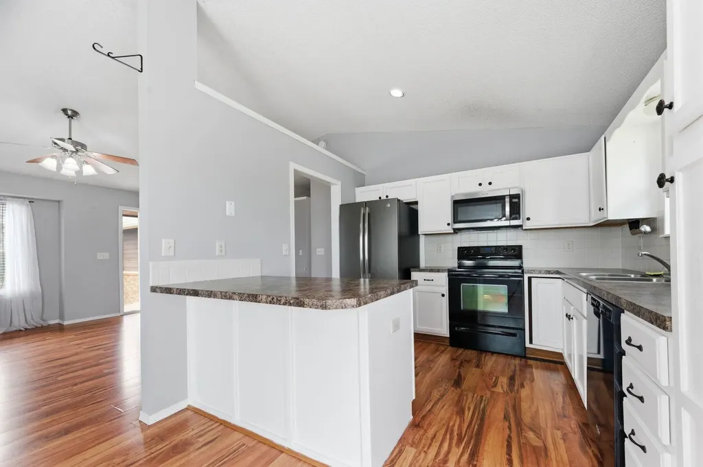 2602 E Kite Wichita KS 67219