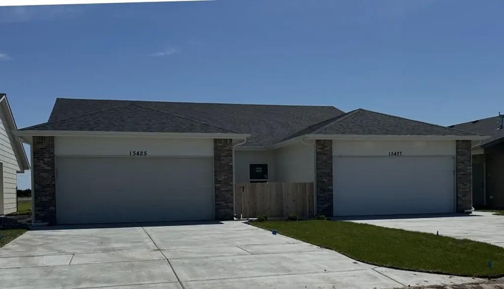 15425-15427 W Josephine Street Goddard KS 67052