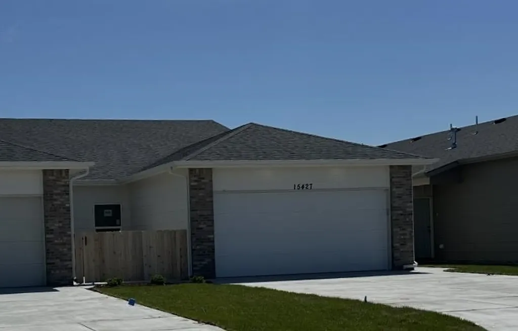 15425-15427 W Josephine Street Goddard KS 67052