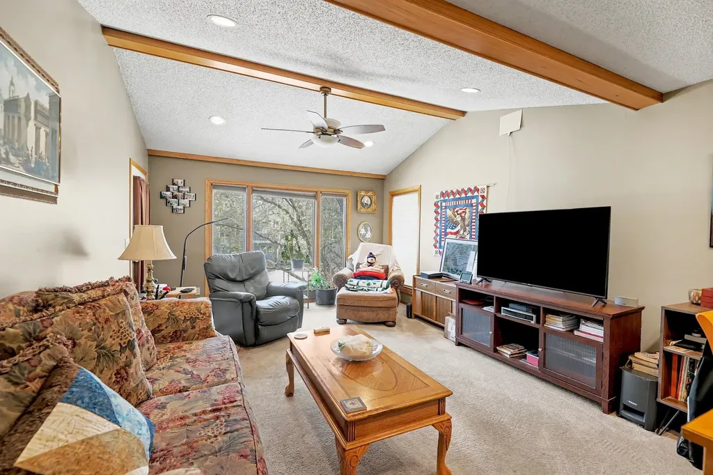 1181 N Lakewind Street Wichita KS 67212