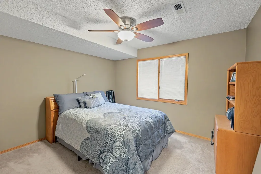 1181 N Lakewind Street Wichita KS 67212