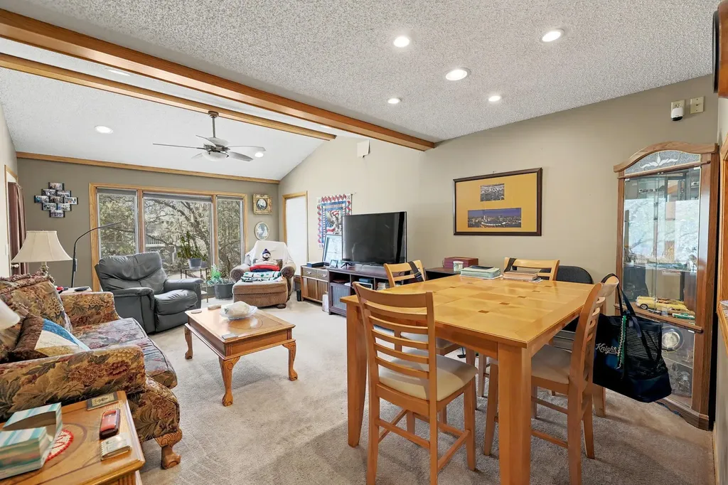 1181 N Lakewind Street Wichita KS 67212