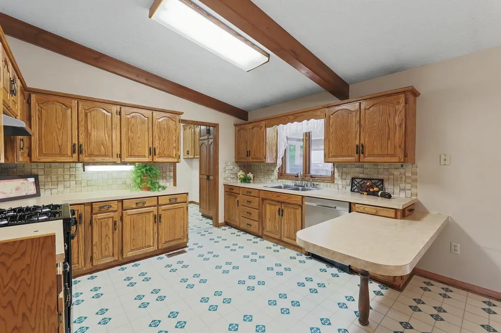 3036 S Osage Wichita KS 67217