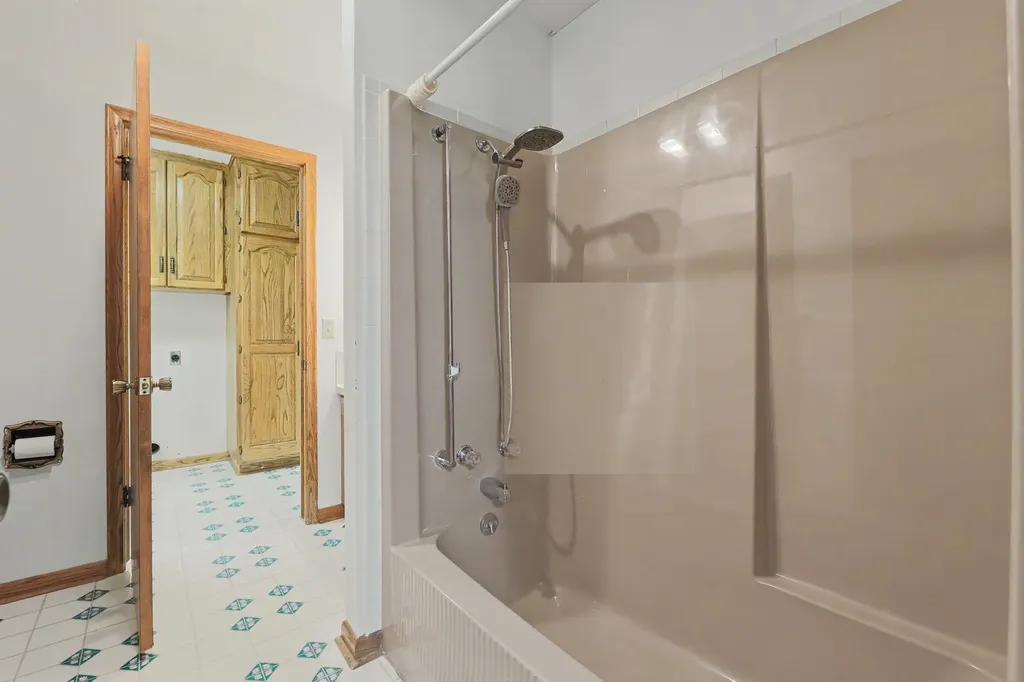3036 S Osage Wichita KS 67217