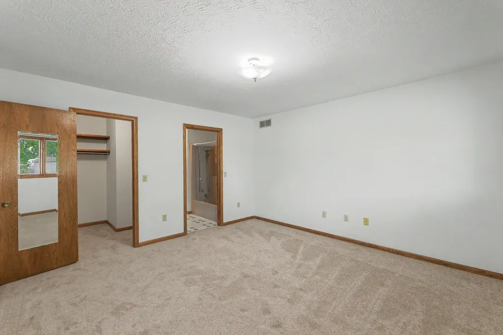 3036 S Osage Wichita KS 67217