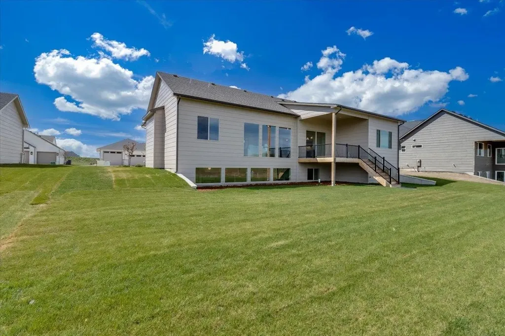 253 N Ciderbluff Court Wichita KS 67052