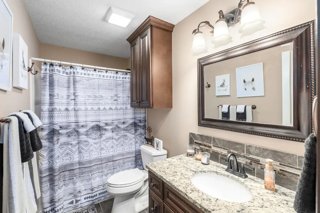 21249 SW Meadowlark Road Douglass KS 67039