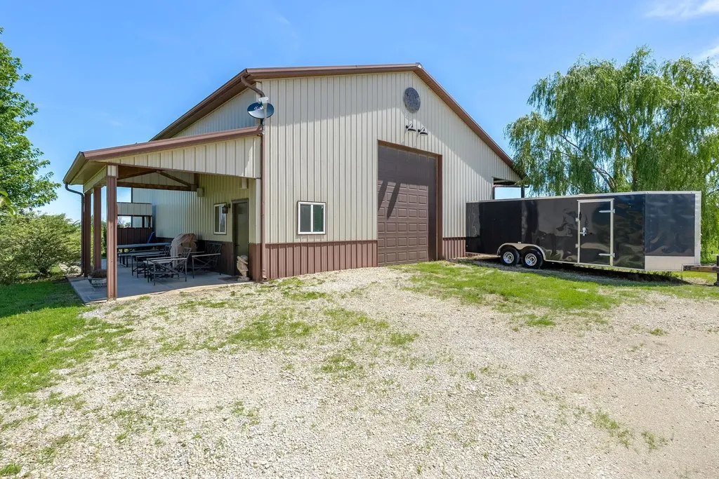 21249 SW Meadowlark Road Douglass KS 67039