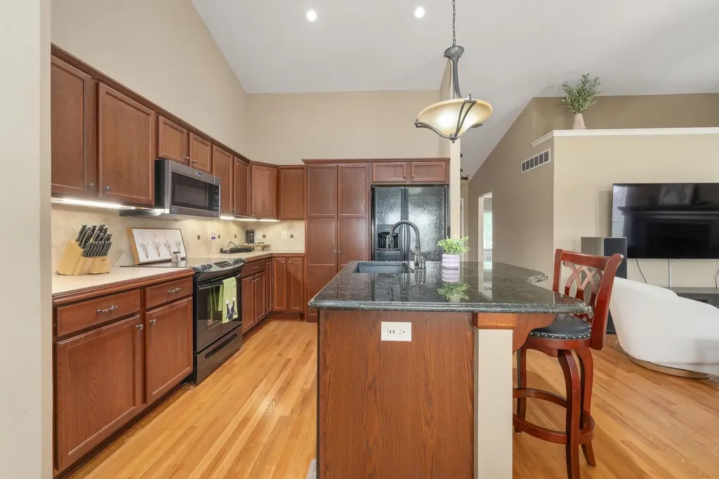 3730 N Ridge Port Court Wichita KS 67205