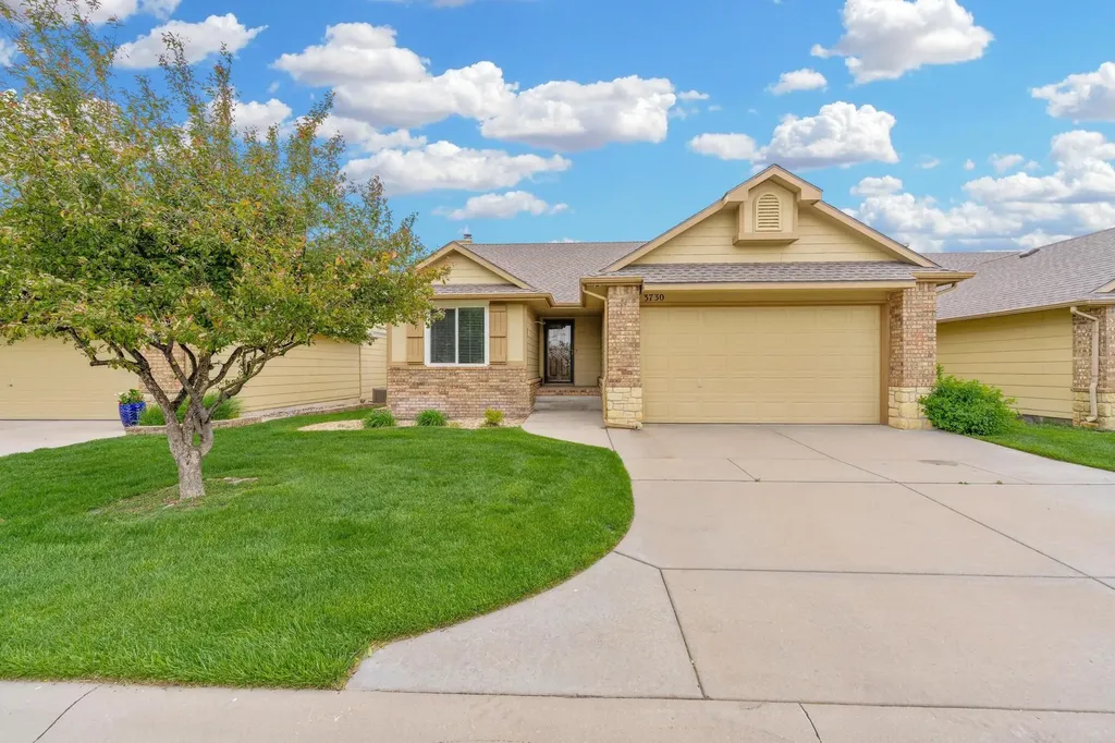 3730 N Ridge Port Court Wichita KS 67205