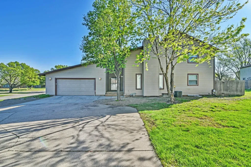 2403 Walden Drive Wichita KS 67226