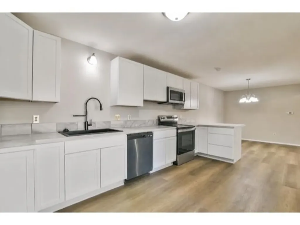 2403 Walden Drive Wichita KS 67226