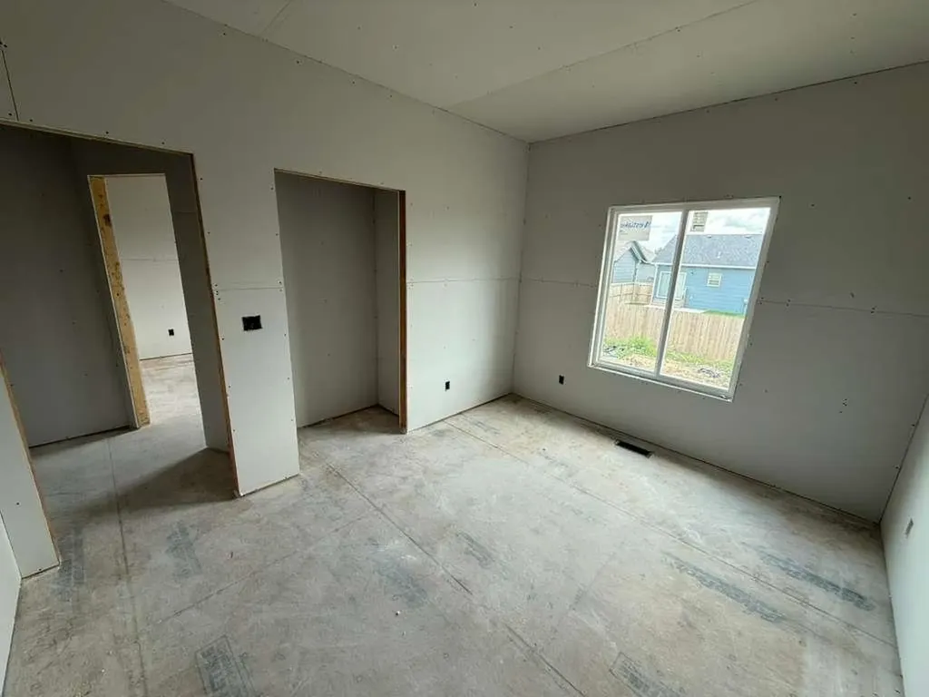 5043 N Toben Drive Bel Aire KS 67226