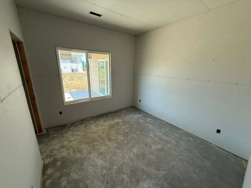 5079 N Toben Drive Bel Aire KS 67226
