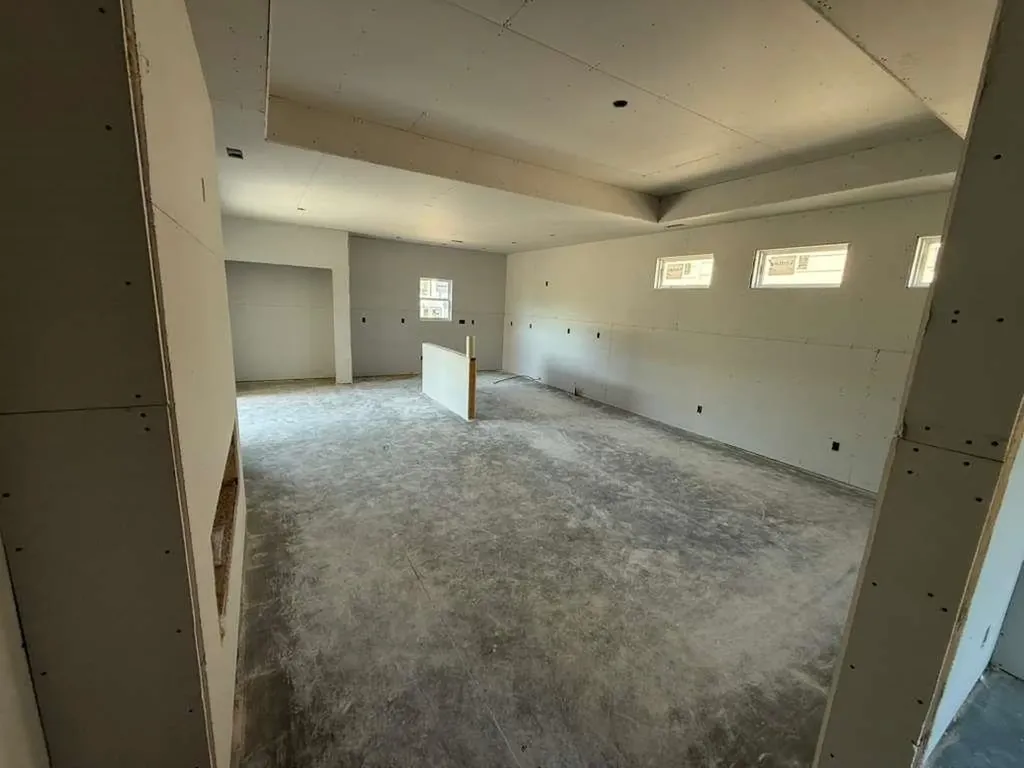 5079 N Toben Drive Bel Aire KS 67226