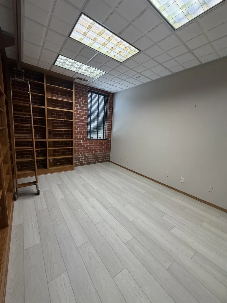 323 N Market Wichita KS 67202