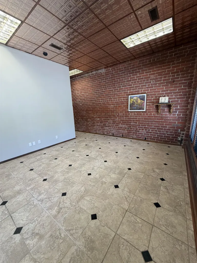 323 N Market Wichita KS 67202