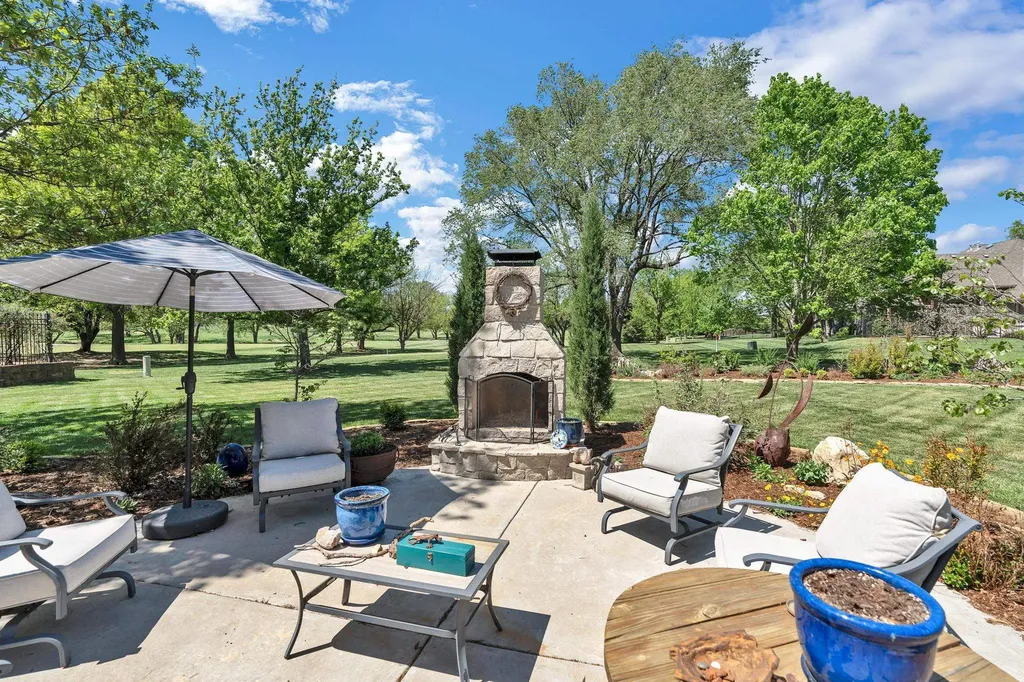 2619 N Wilderness Court Wichita KS 67226