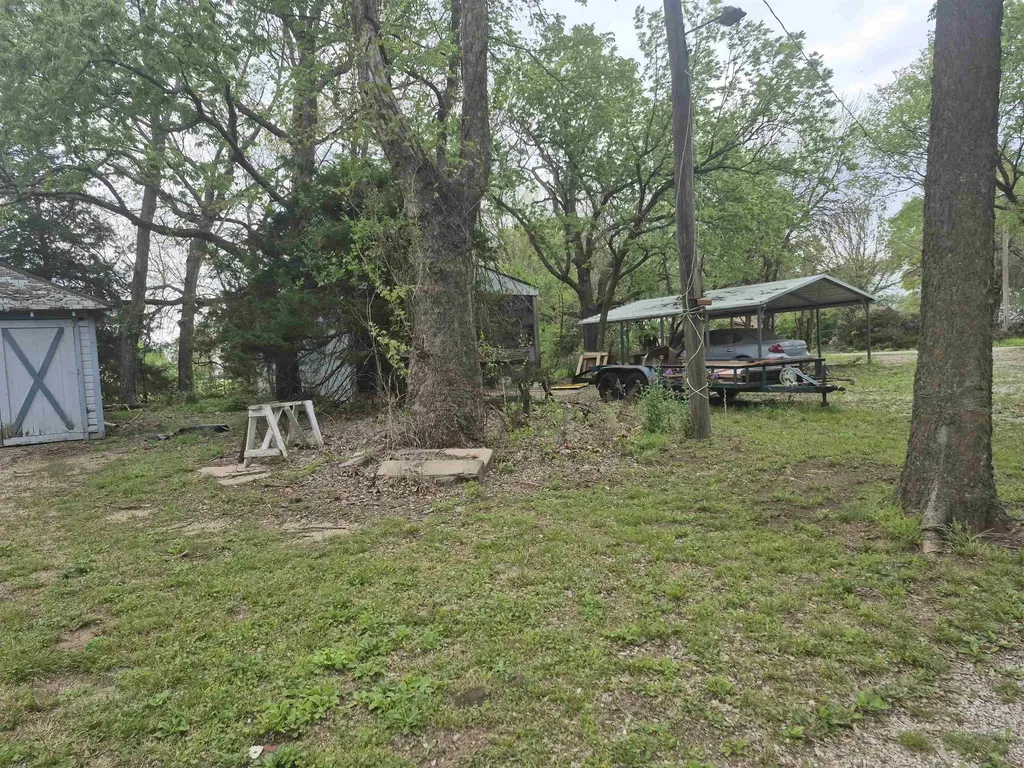 512 N Greenwood Avenue Severy KS 67137