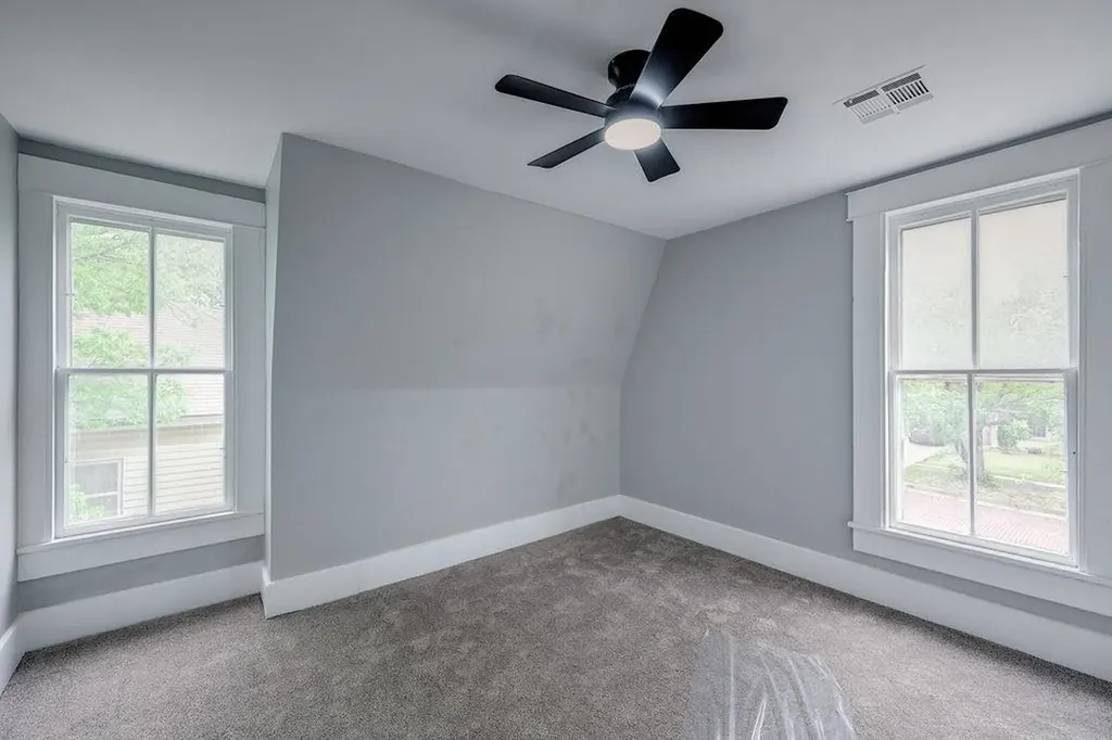 1516 E 11th Avenue Winfield KS 67156