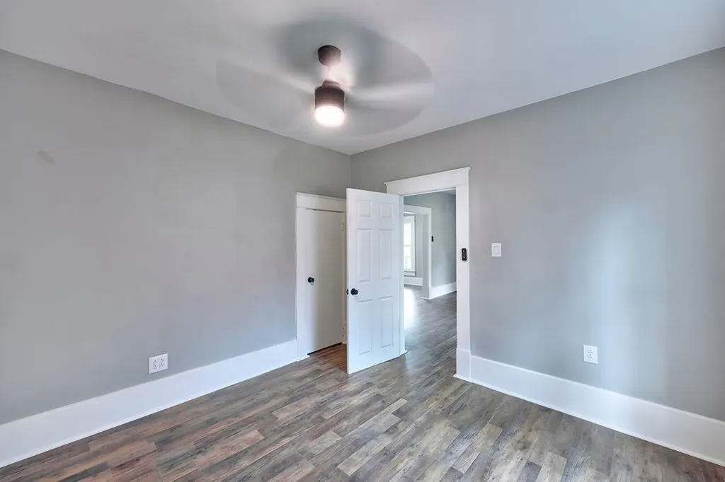 1516 E 11th Avenue Winfield KS 67156