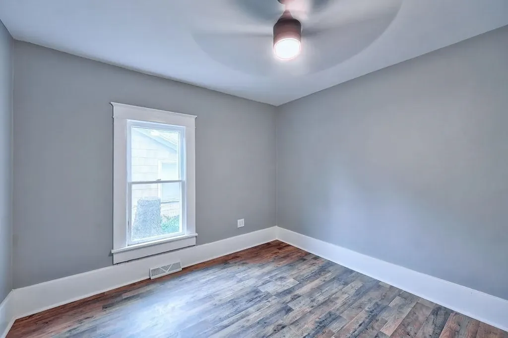 1516 E 11th Avenue Winfield KS 67156