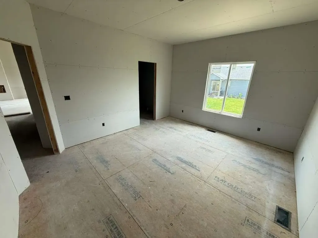5067 N Toben Court Bel Aire KS 67226
