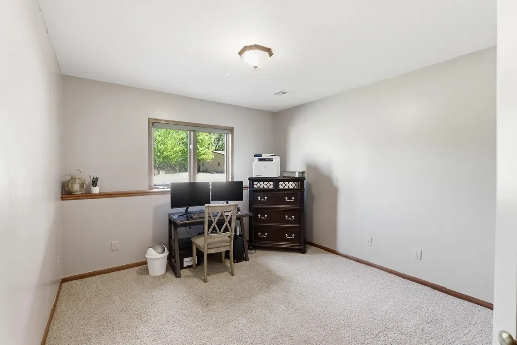 6402 Busy Bee Court Andale KS 67001