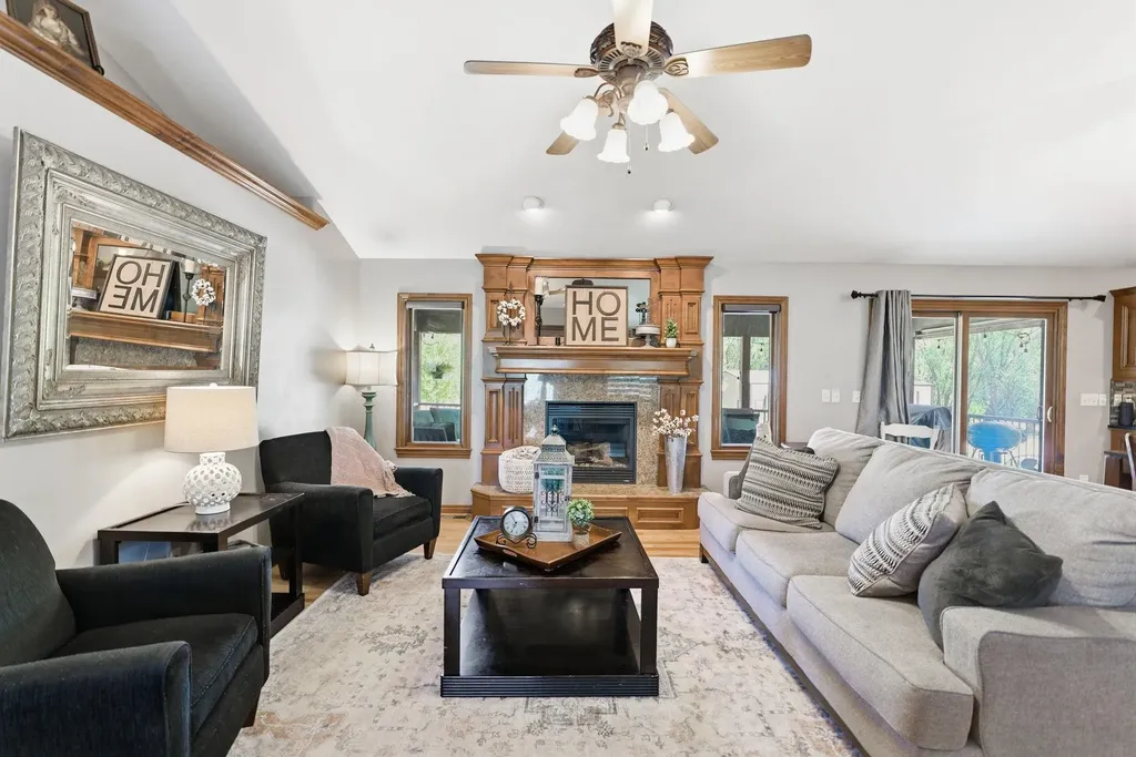 6402 Busy Bee Court Andale KS 67001