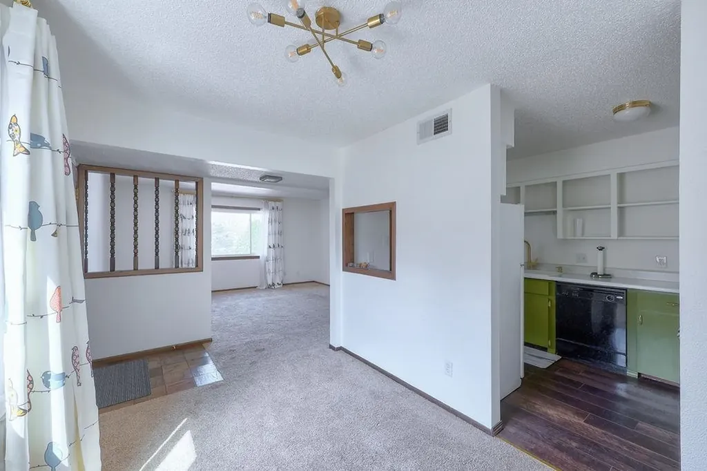 1500 E 10th Winfield KS 67156