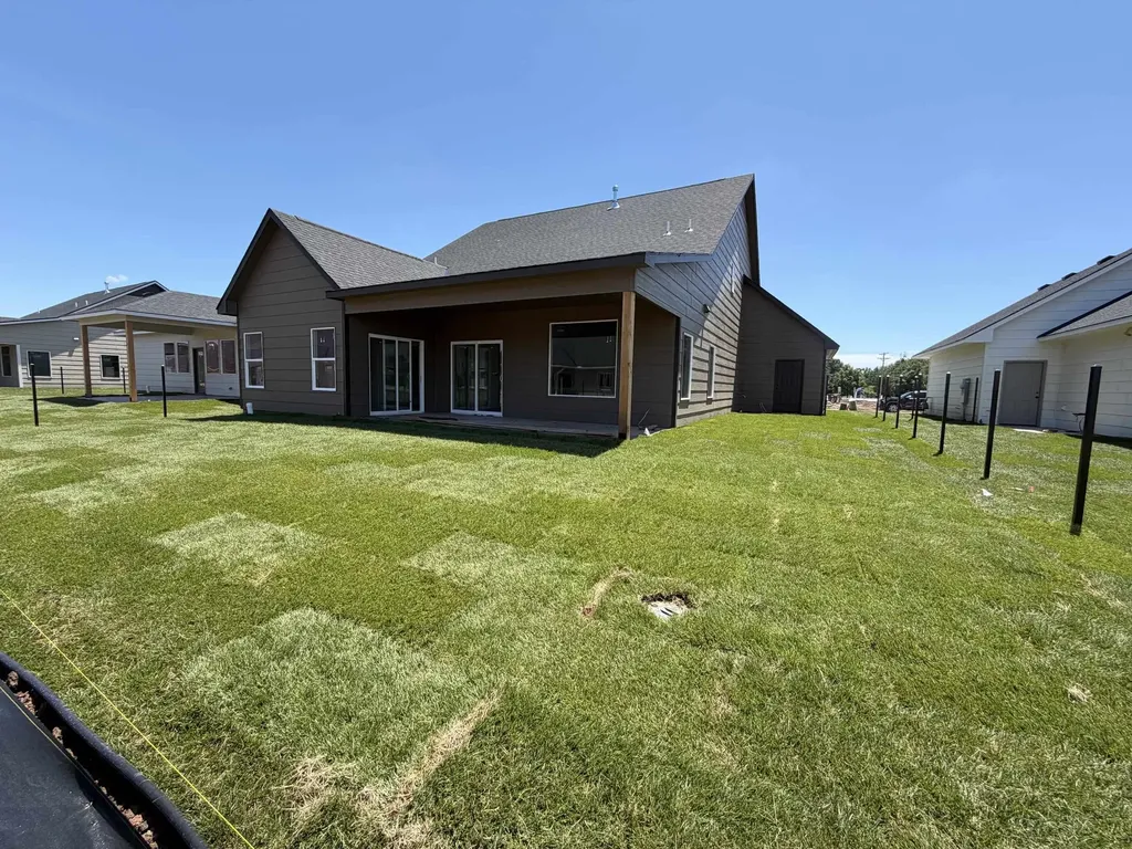 742 N Rainbow Lake Court Wichita KS 67235