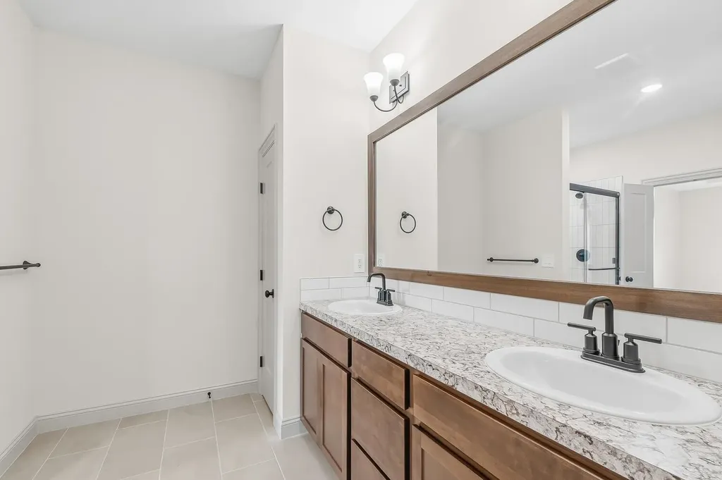 940 N West Avenue Anthony KS 67003