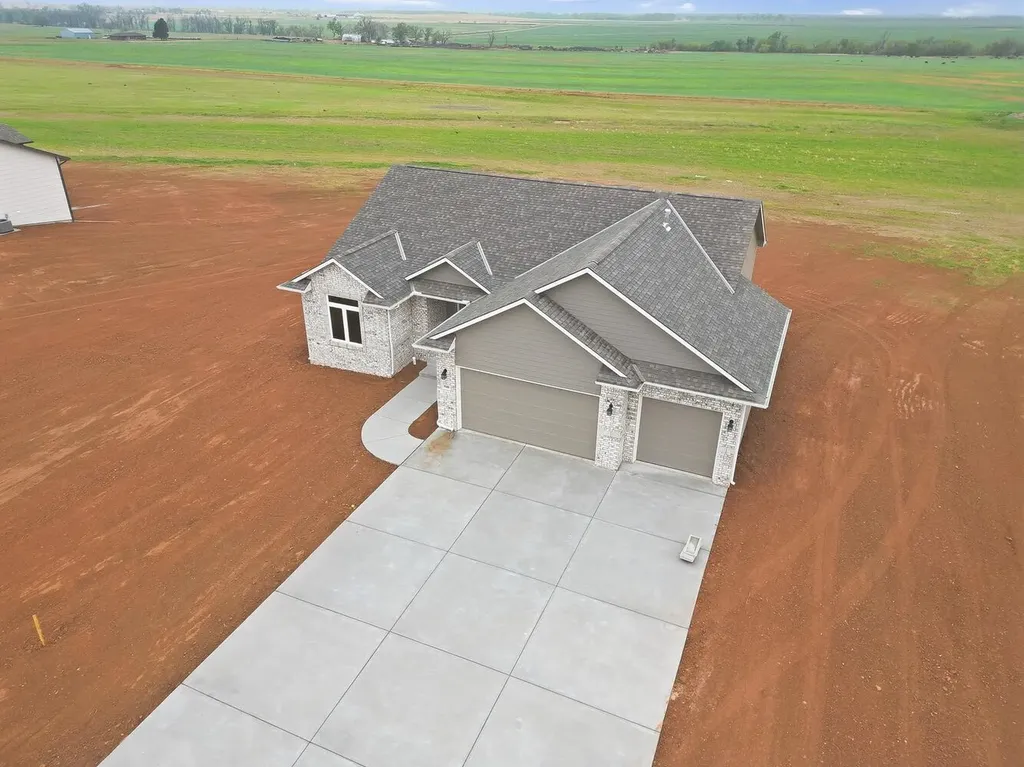 940 N West Avenue Anthony KS 67003