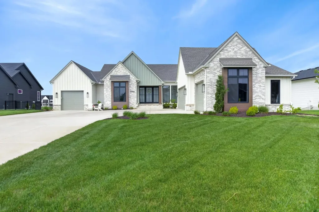 5946 W 45th Court Wichita KS 67205