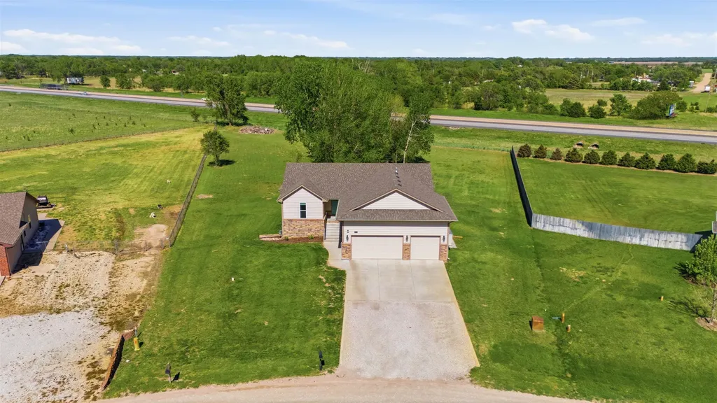 914 Chukker Lane Haysville KS 67060