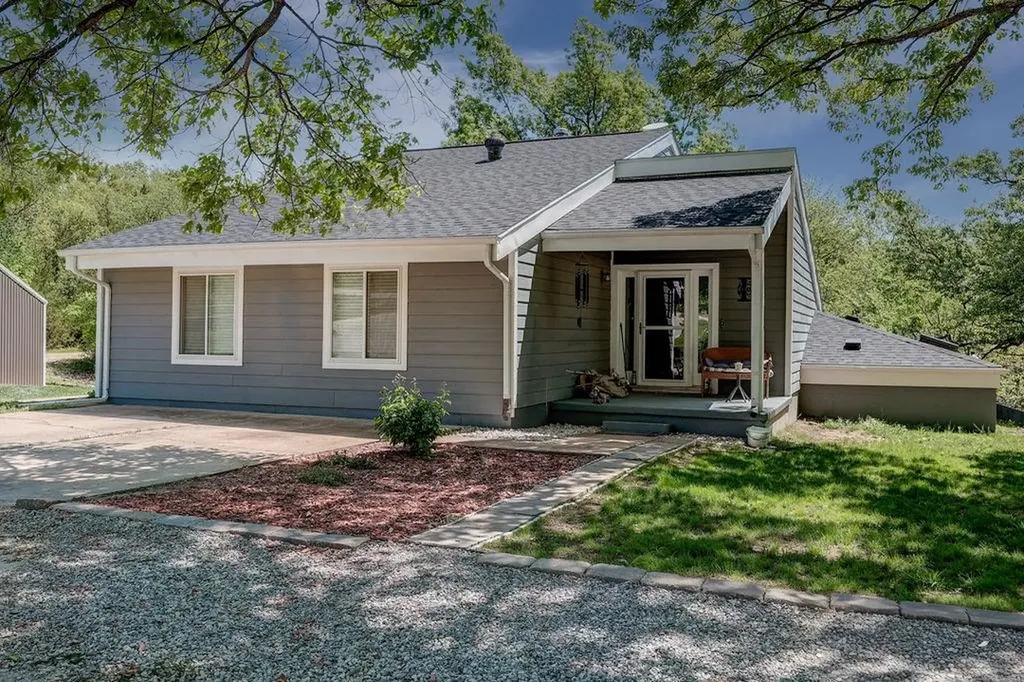 30117 Shady Oak Drive Arkansas City KS 67005