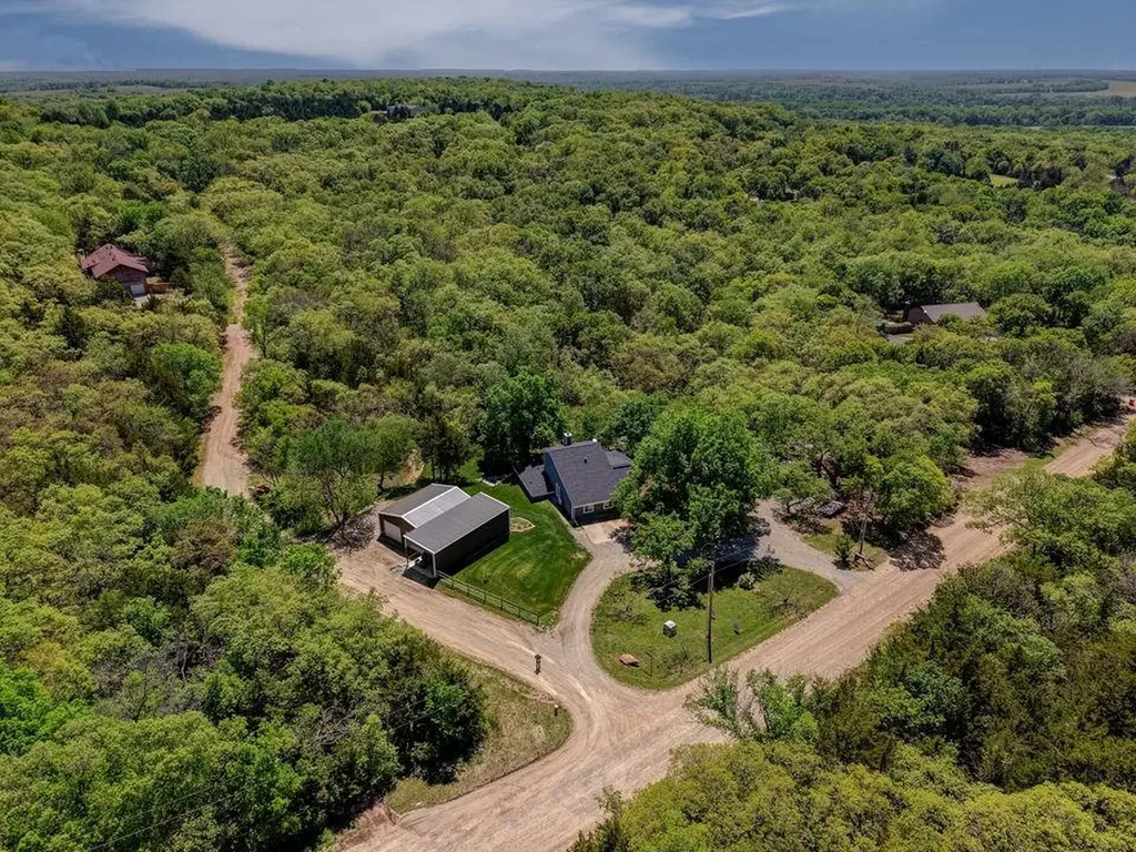 30117 Shady Oak Drive Arkansas City KS 67005