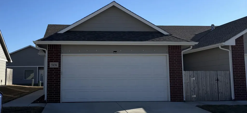 5436 N Colburn Court Bel Aire KS 67220
