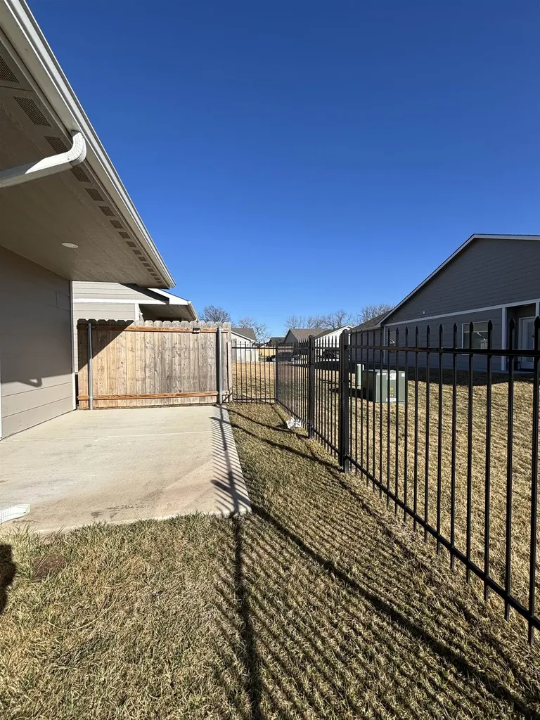 5436 N Colburn Court Bel Aire KS 67220