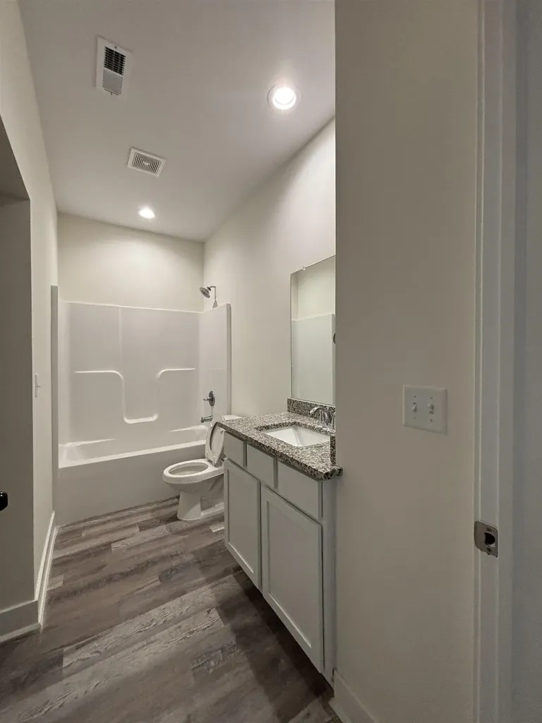 5436 N Colburn Court Bel Aire KS 67220