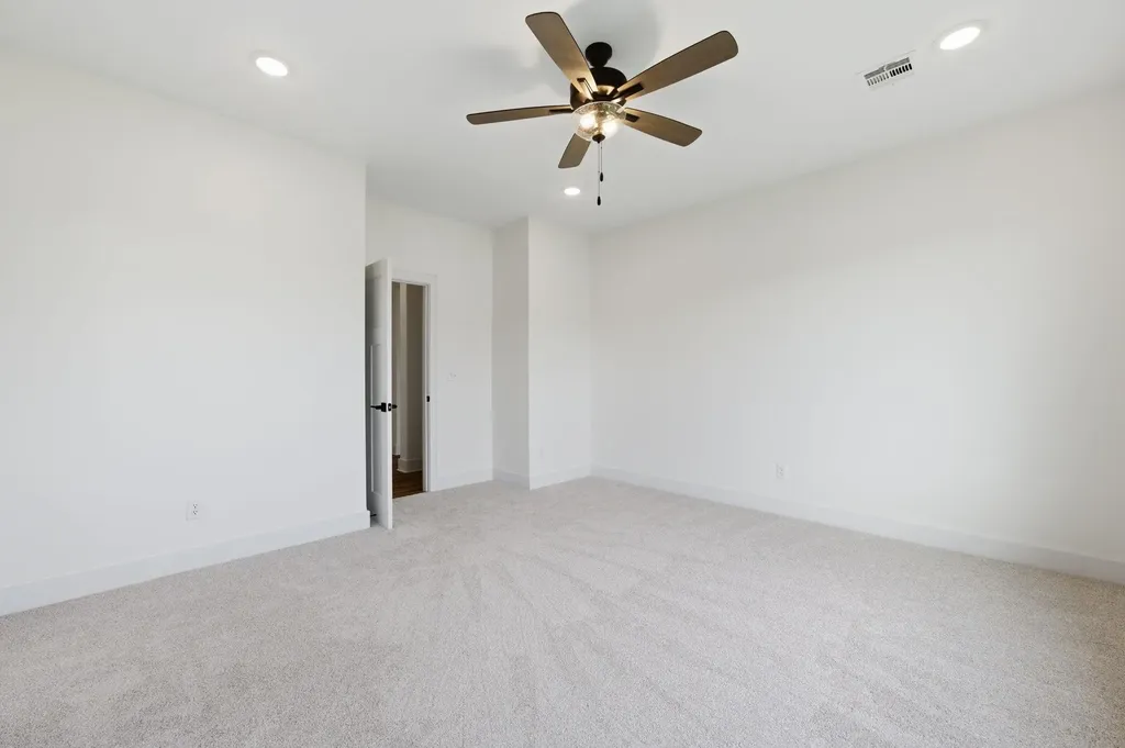 608 E Elmwood Street Park City KS 67147-1124