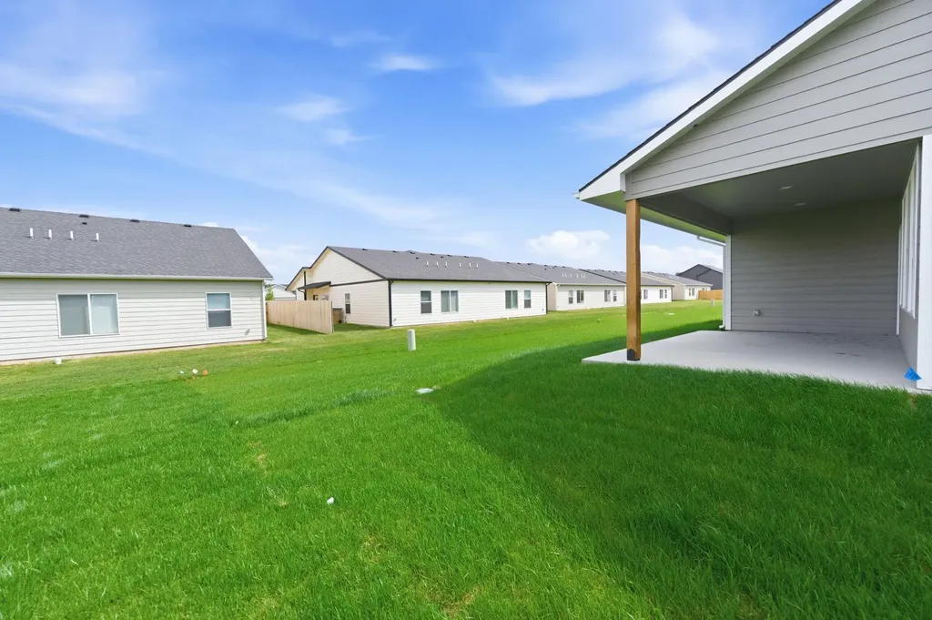 608 E Elmwood Street Park City KS 67147-1124