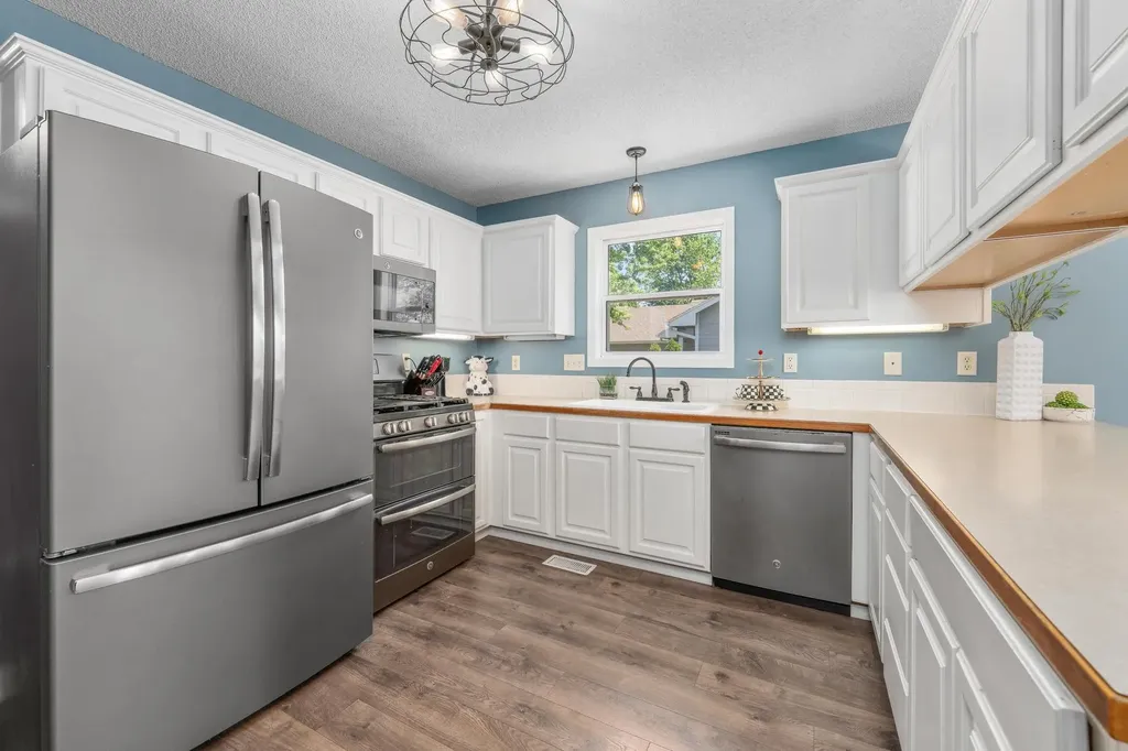 809 Country Lane Newton KS 67114
