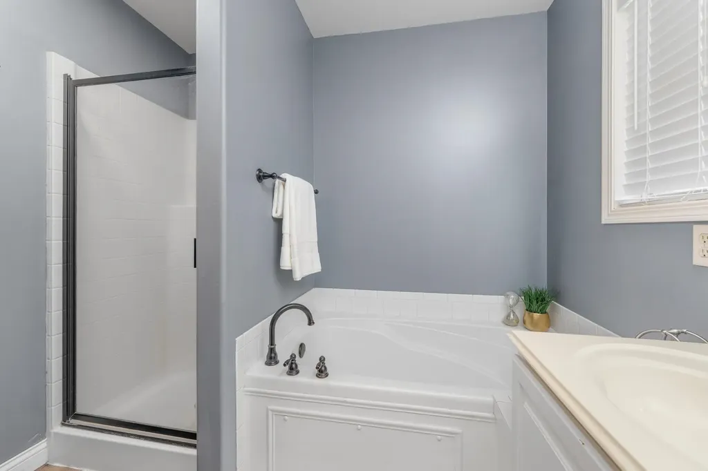 809 Country Lane Newton KS 67114