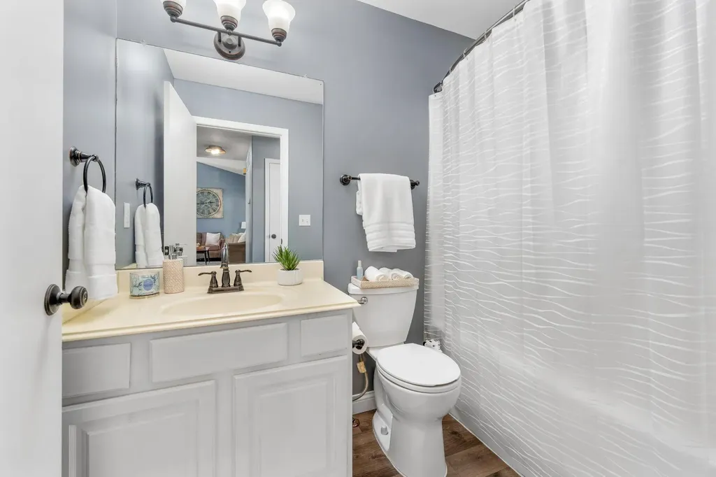 809 Country Lane Newton KS 67114